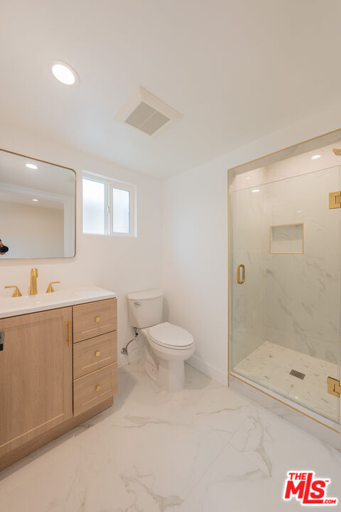 Building Photo - 7755 Day St