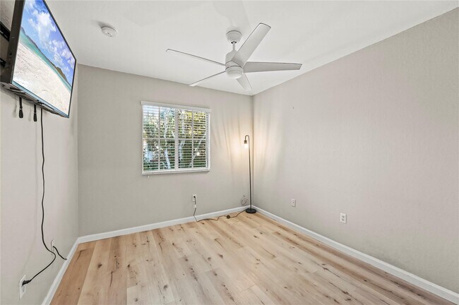 Building Photo - 2827 SW 83rd Terrace