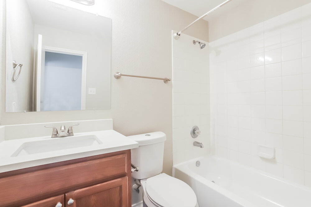 Building Photo - 20619 Tayman Oaks Dr