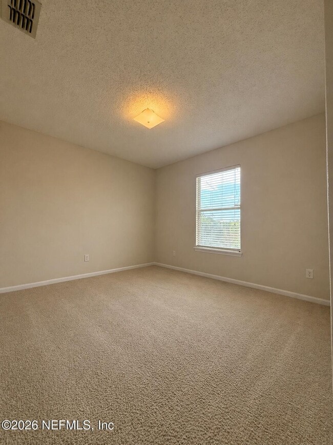 Building Photo - 3150 Highland Grove Dr