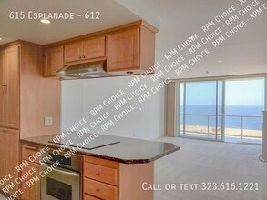 Building Photo - 615 Esplanade-612