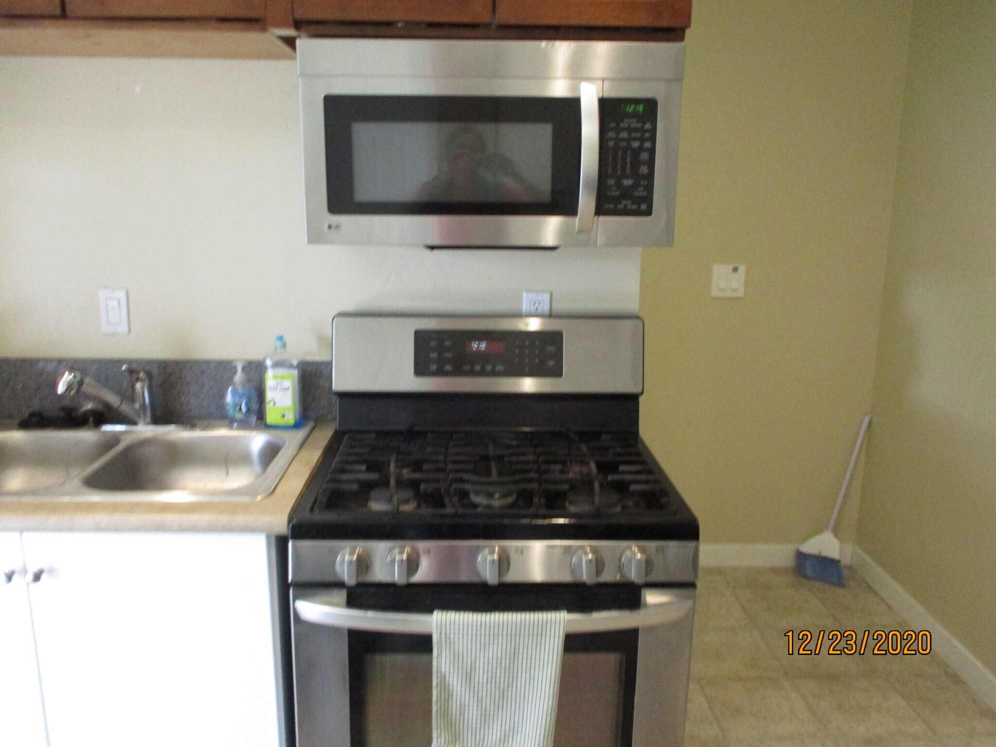 Building Photo - 4953 Campanile Dr