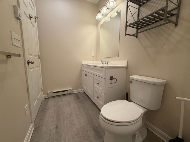 Building Photo - 160 Summer St