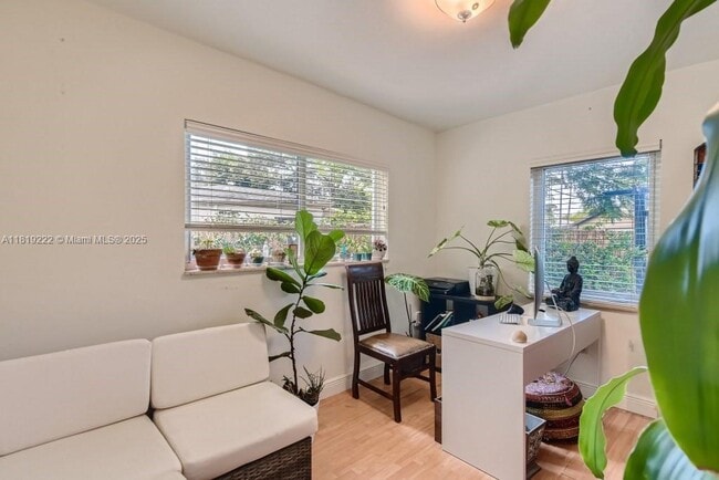 Building Photo - 6890 SW 51st St