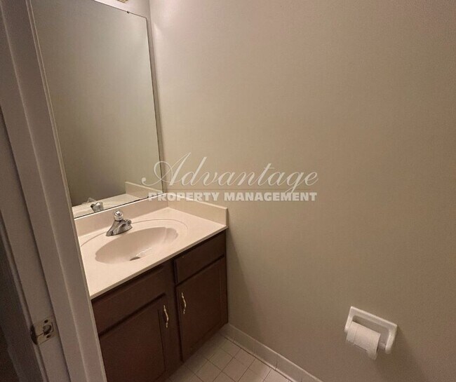 Building Photo - Newly Renovated Home | Collierville