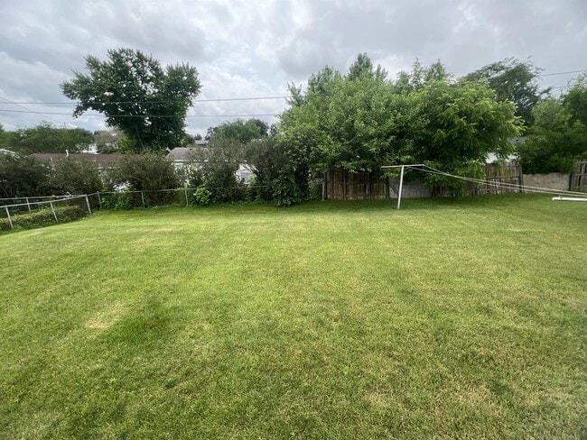 Building Photo - 3428 Dove St