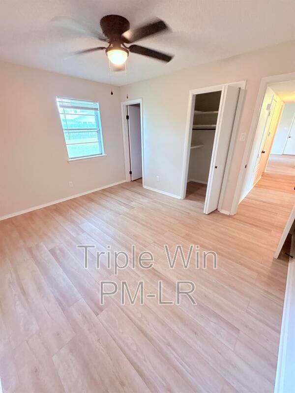 Building Photo - 220 Randall Dr