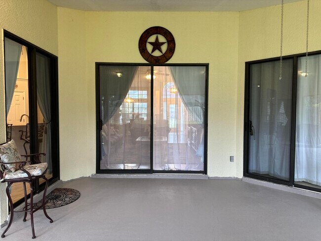 Building Photo - 1461 Wellington Cir