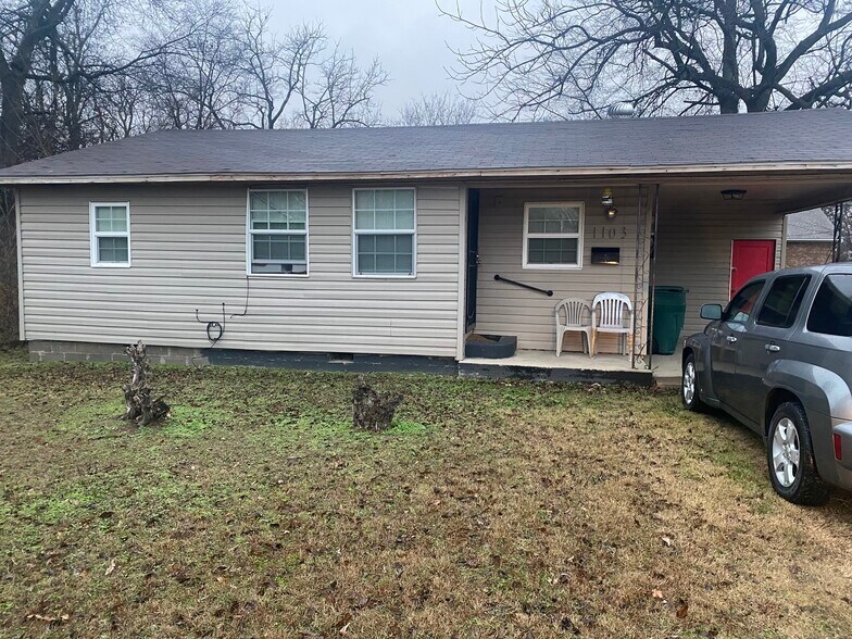 Building Photo - 1103 S Lilly St