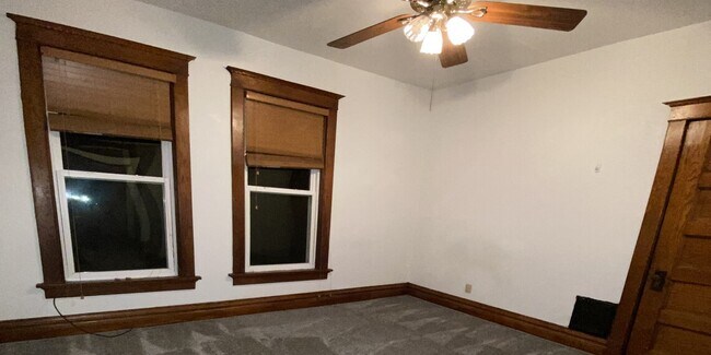 Building Photo - 196 Alpine St