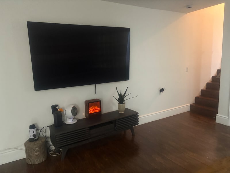 Building Photo - 5760 Riley St