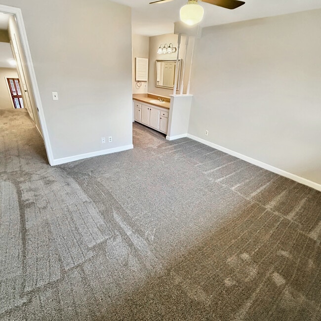 Building Photo - 1849 Quail Ridge Rd