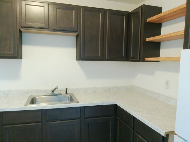 Building Photo - 829 Indiana Ave