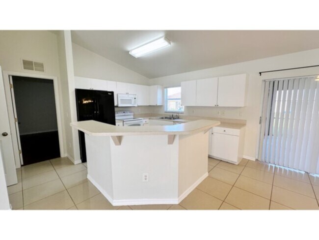 Building Photo - Move-In Ready! Beautiful! NE Cape 4 Bedroom 2 Bath Home!