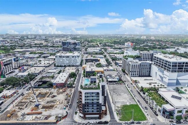 Building Photo - 2700 NW 2nd Ave