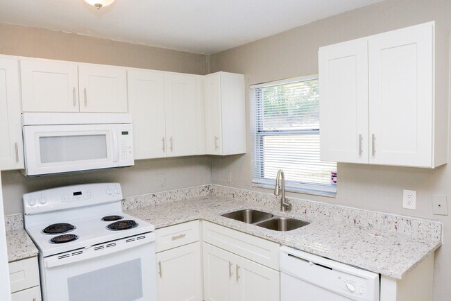 Building Photo - 1483 Elderton Dr