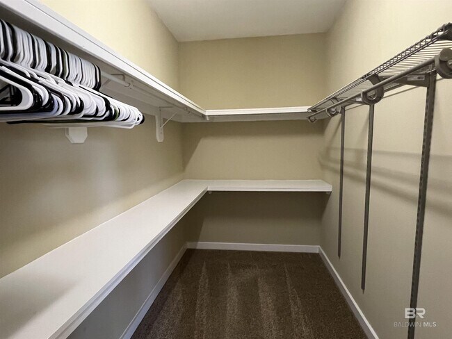 Building Photo - 1065 Crown Walk Dr