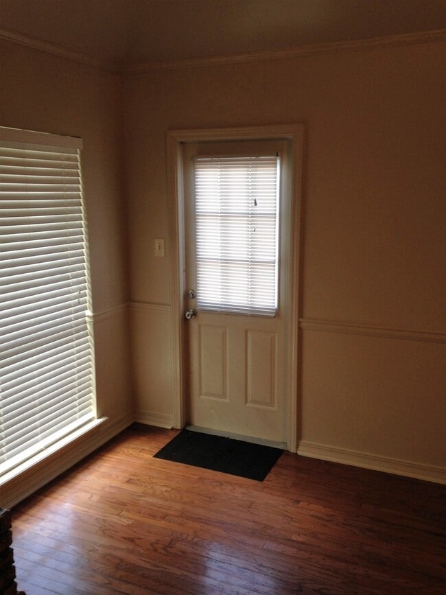 Building Photo - ** 3/2 IN NEW GREENACRES PLACE **