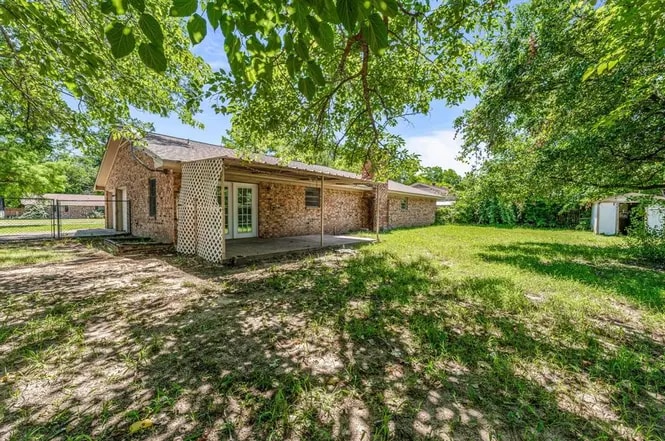 Building Photo - 1016 N Meadowlark Ln