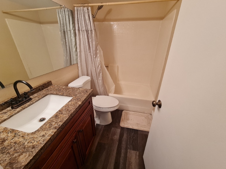 Building Photo - 7944 W Charter Oak Rd