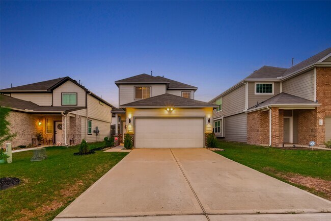 Building Photo - 23639 Buttress Root Dr