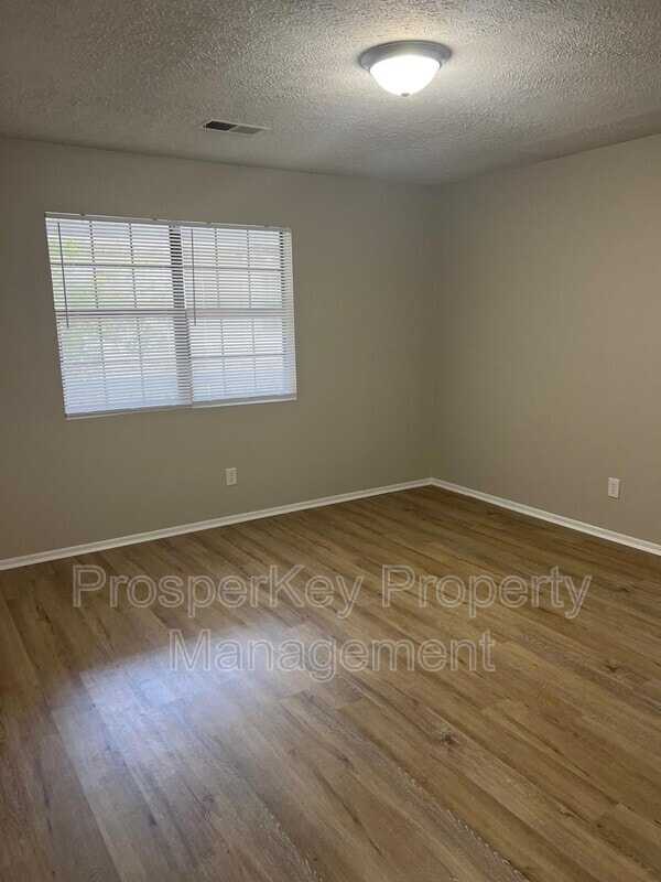 Building Photo - 2428 Palmetto St