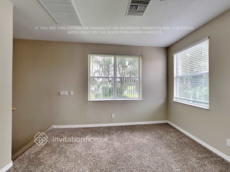 Building Photo - 2306 Fountain Grass Dr