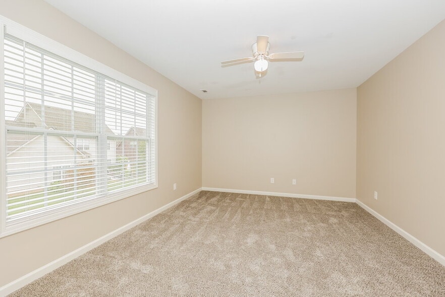 Building Photo - 3605 Jerry Anderson Dr