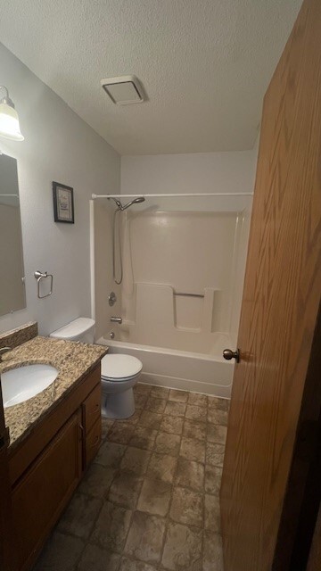 Full bath - 12451 Larch St NW