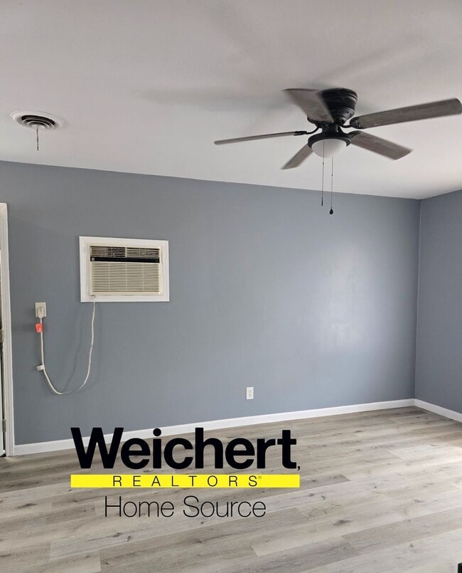 Building Photo - 3 Bed 1 bath home with a fenced in yard in Paragould