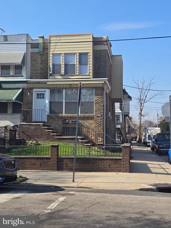 Building Photo - 5345 W Berks St