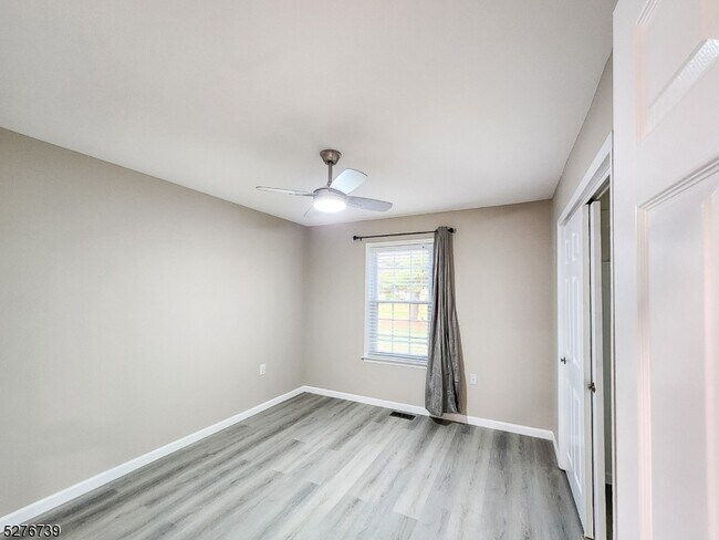 Building Photo - 3C John Adams Ct