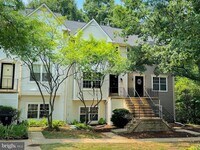 Building Photo - 7218 Mahogany Dr