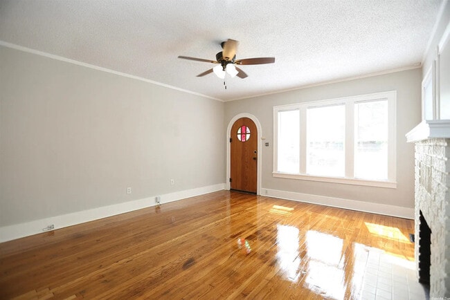 Building Photo - 3430 N Cypress St