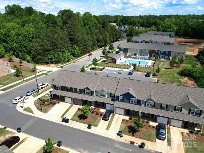 Building Photo - 7314 Sienna Heights Pl