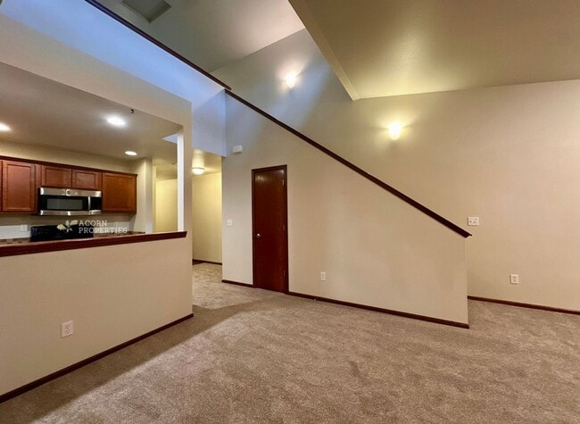 Building Photo - 1668 Stremler Dr