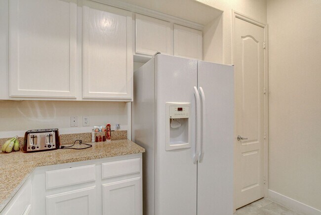 Building Photo - Luxury Guard-Gated Condo Near Las Vegas Blvd with Resort-Style Amenities!