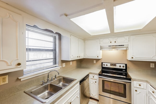 Building Photo - 6236 Nature Dr