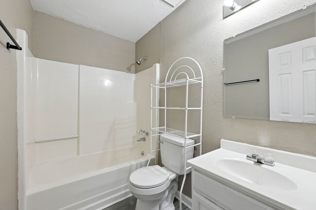 Building Photo - 412 Buckeye Ln