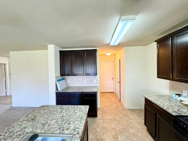 Building Photo - 9218 Adobe Sky Ct