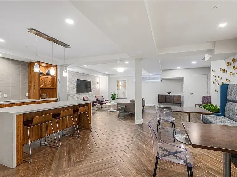 Building Photo - 771 Harrison Ave