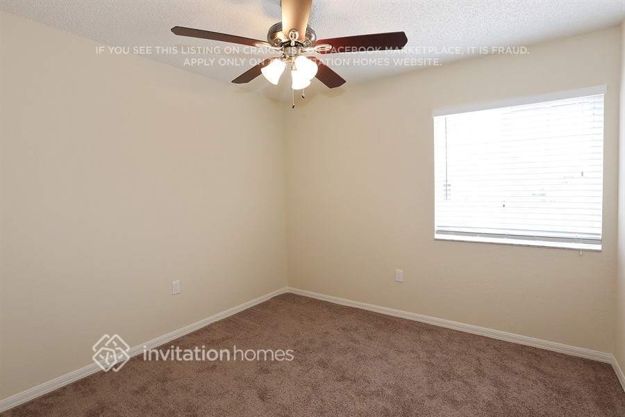 Building Photo - 7651 NW 168th Terrace