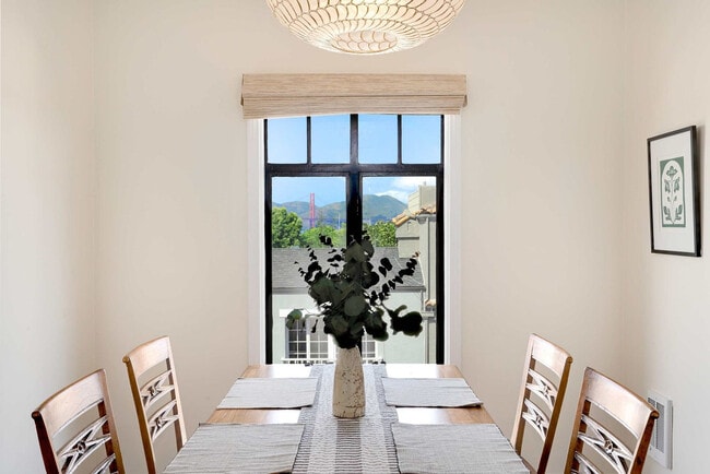 Building Photo - 3689 Fillmore St