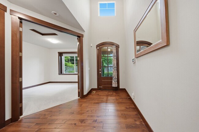 Building Photo - Stunning Finn Hill Retreat — Space, Style & Privacy