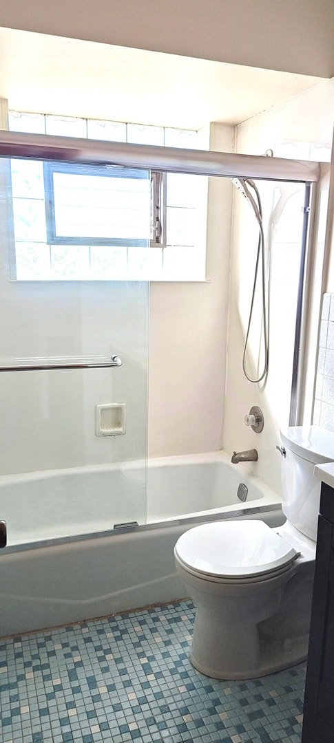 Building Photo - 2412 N 76th Ave