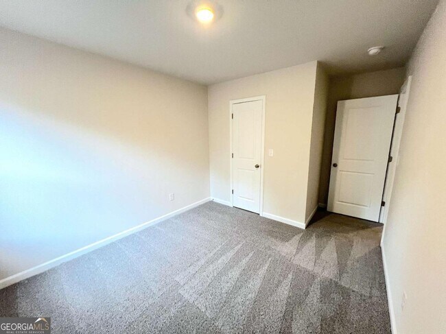 Building Photo - 4113 Oakwood Ter Ct