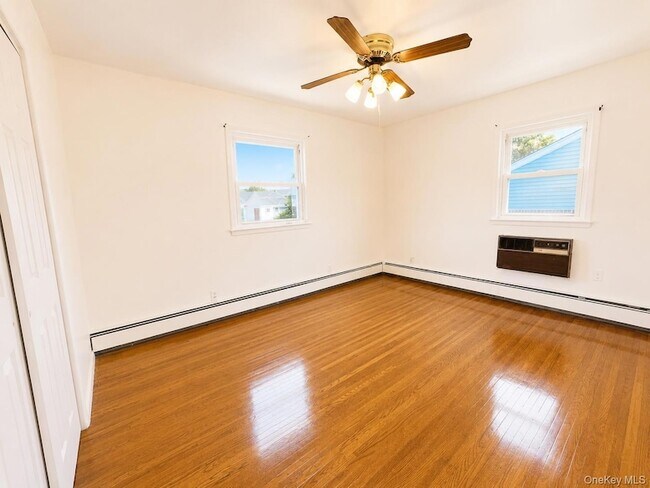 Building Photo - 36 Forest Dr