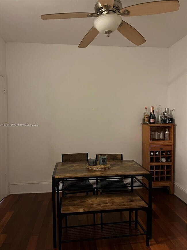 Building Photo - 1615 Pennsylvania Ave