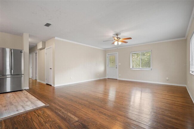 Building Photo - 4625 3rd Ave S