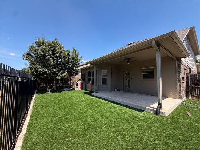 Building Photo - 11106 Bruneau Trail